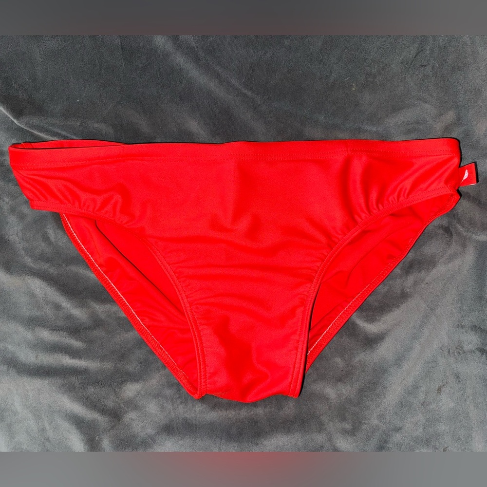 Men’s Budgy Smuggler size 34 Red